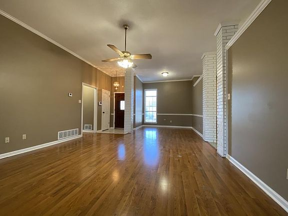 3rd image of 7533 Burnstown Ln