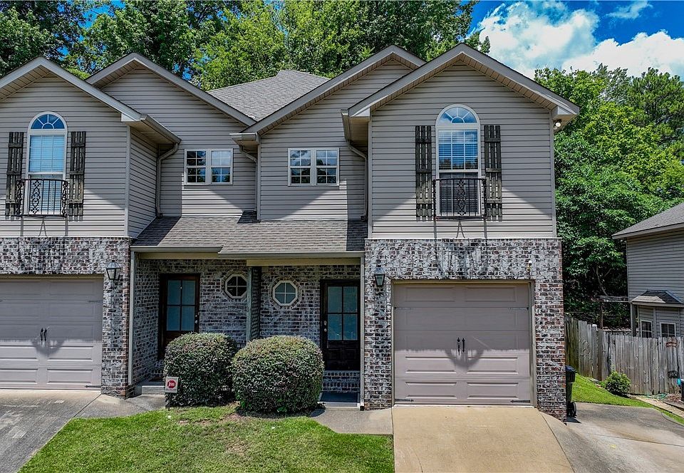 1st image of 1732 Saint Charles Way
