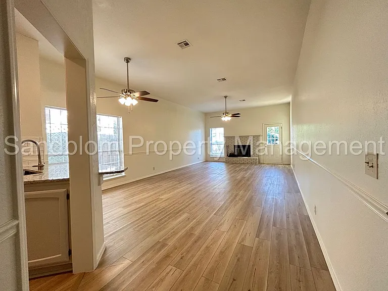 8928 E 87th Pl — Photo 6
