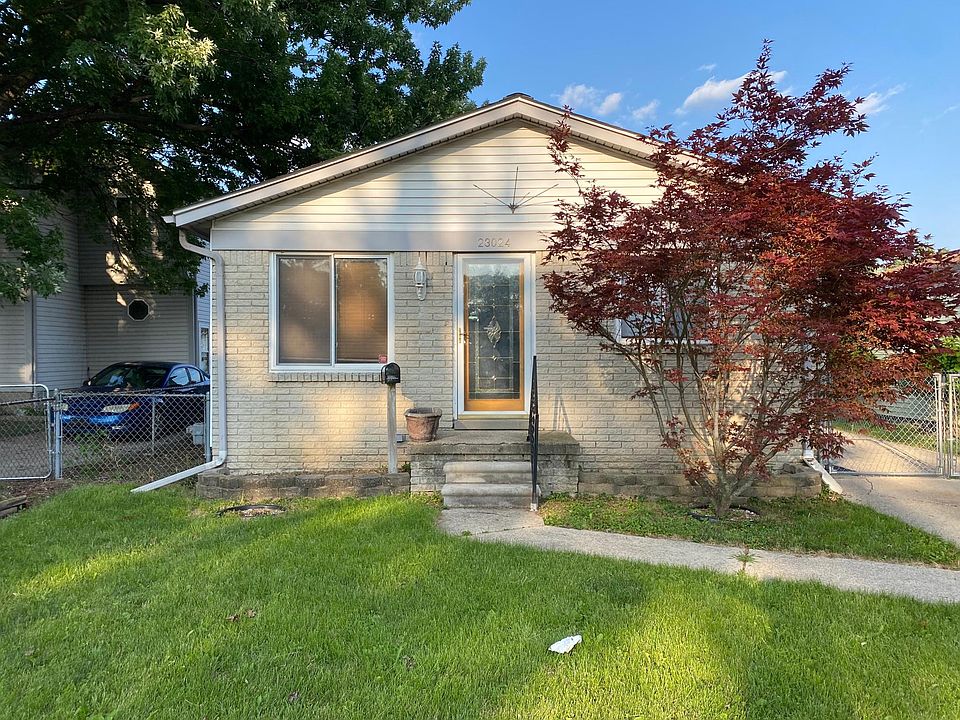 1st image of 23024 Piper Ave