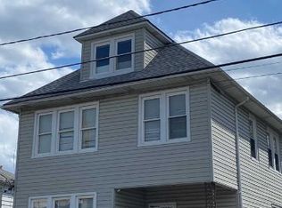 19 Young Ave, Totowa, NJ 07512