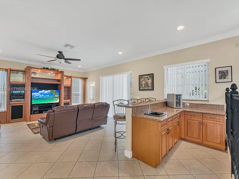 19500 SW 39th Ct — Photo 33