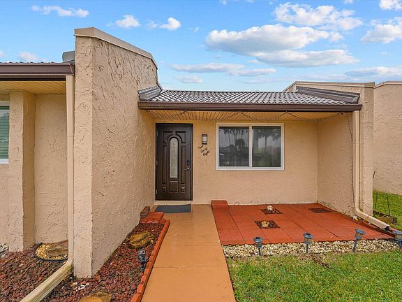 2nd image of 148 Lake Gloria Drive
