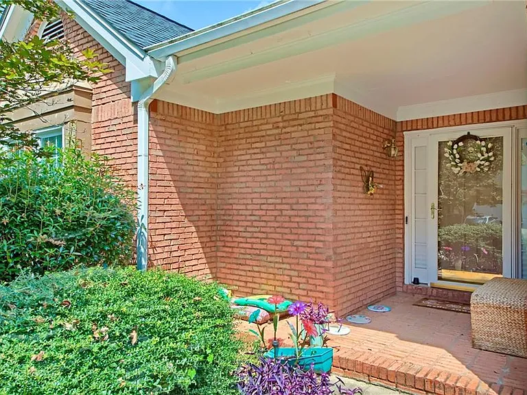 3492 Heatherwood Ct — Photo 2