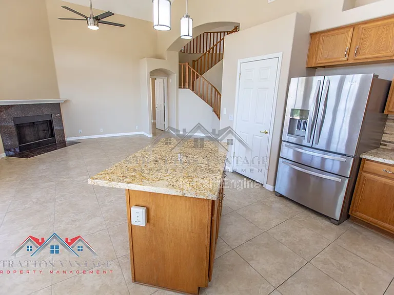 6152 W Irma Ln — Photo 18