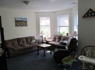 6321 N Artesian Ave APT 3W, Chicago, IL 60659