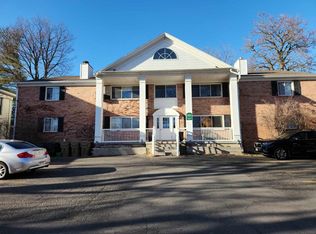 1014 Spaight St APT 6, Madison, WI 53703