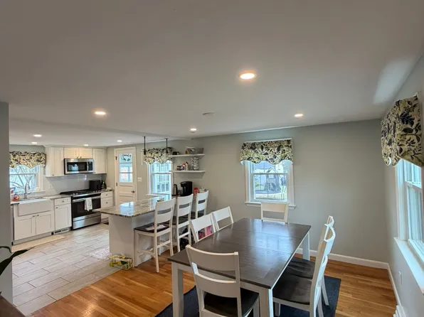 33 Logan Rd, Braintree, MA 02184