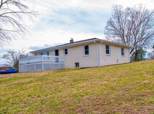 131 Bold Springs Rd, Mc Ewen, TN 37101