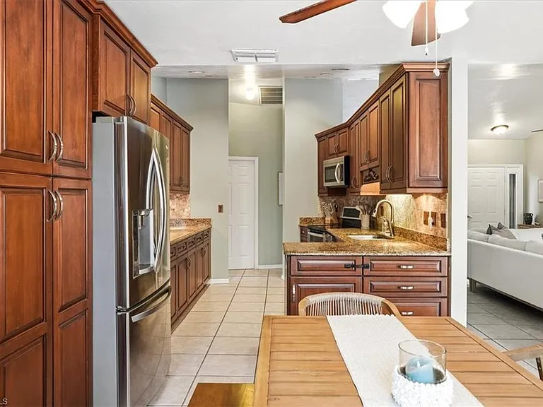 27376 Imperial Oaks Cir — Photo 12