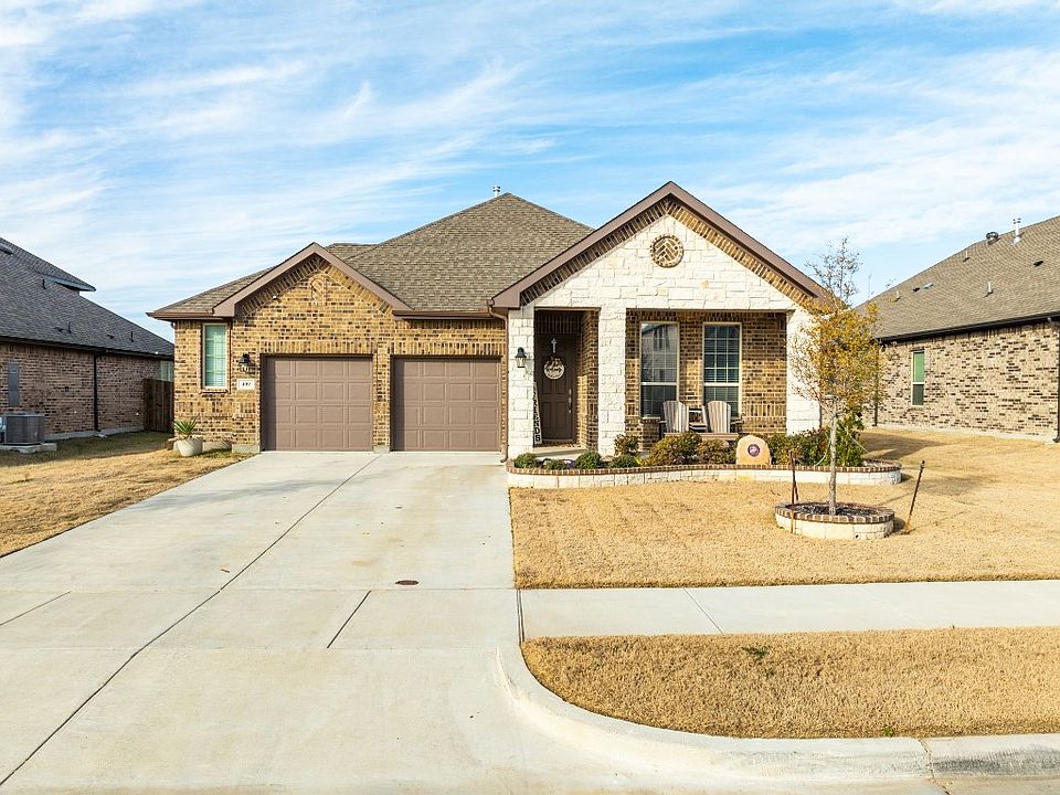 1st image of 409 Green Hill Dr