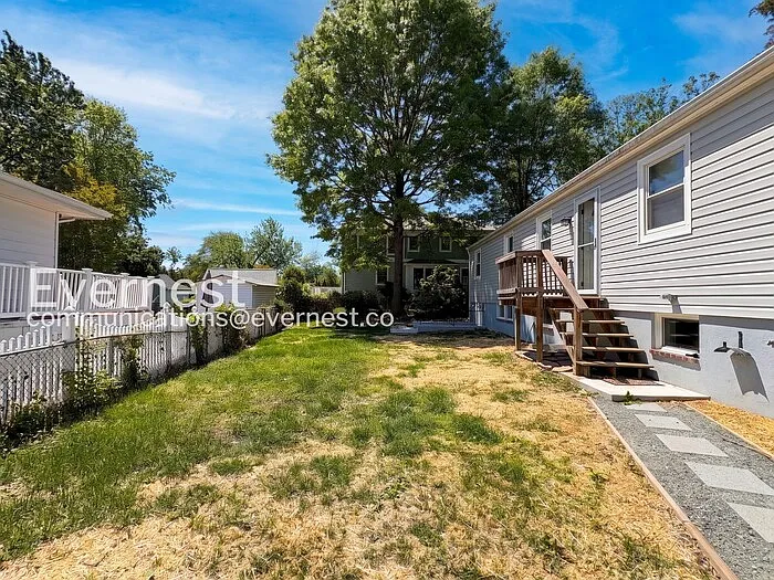 8713 Rhode Island Ave — Photo 28