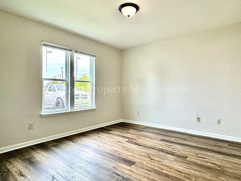 315 S Dudley St #1 — Photo 13