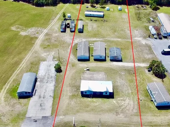  N Wade St, Trenton, FL 32693
