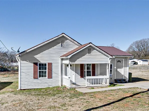 279 Lake St, Linwood, NC 27299