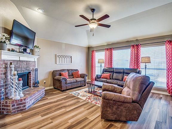 5th image of 11364 Blanchard Dr