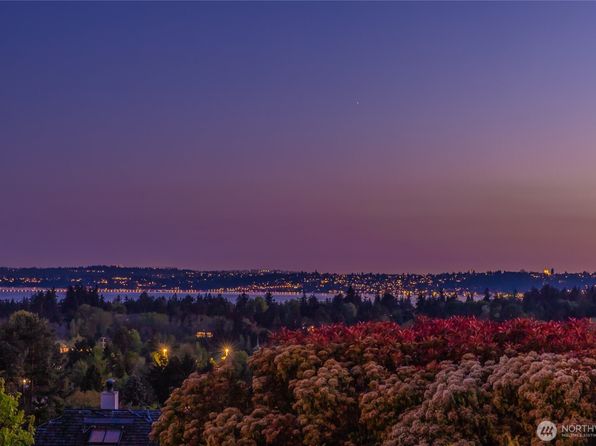 1615 90 Avenue NE, Clyde Hill, WA 98004