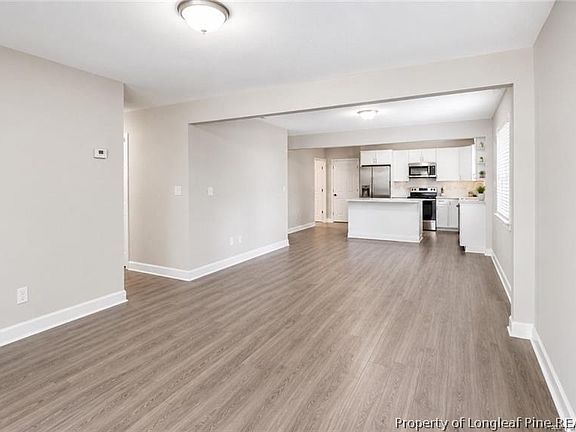 3rd image of 110 W Sunset Dr
