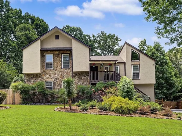 154 W Putnam Ferry Rd, Woodstock, GA 30189