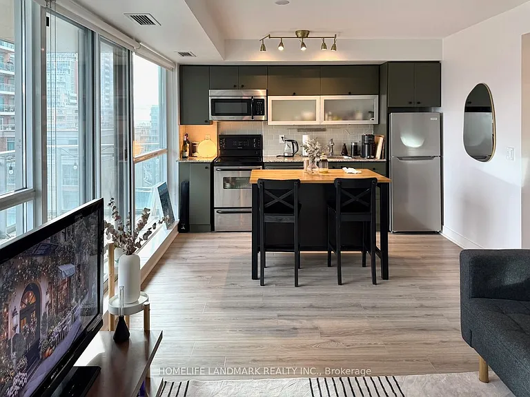 100 Western Battery Rd #601 — Photo 3