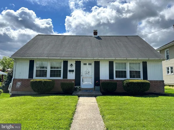 212 E Lincoln Ave, Lititz, PA 17543