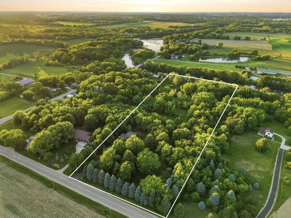 504 County Rd N, Stoughton, WI 53589