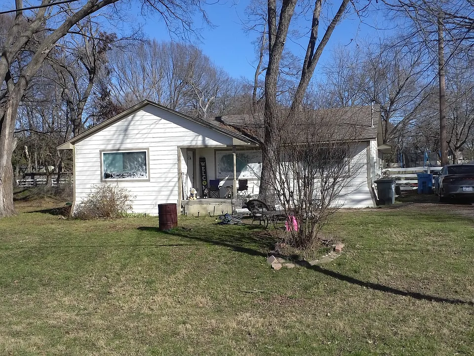 438 Polly Rd