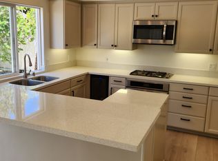 2246 Levante St, Carlsbad, CA 92009