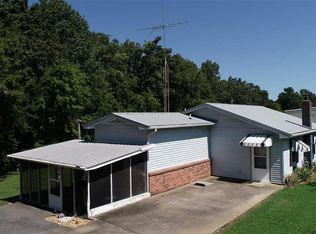 403 Steamboat Rd, Gilbertsville, KY 42044