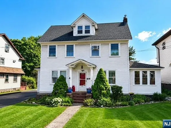 343 Union St, Lodi, NJ 07644