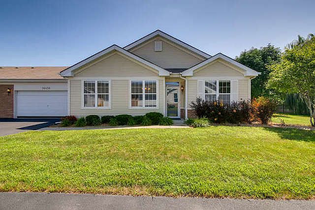 1st image of 16456 Crescent Lake Dr