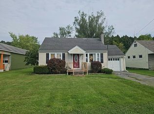 30 Lee Ave, Gloversville, NY 12078