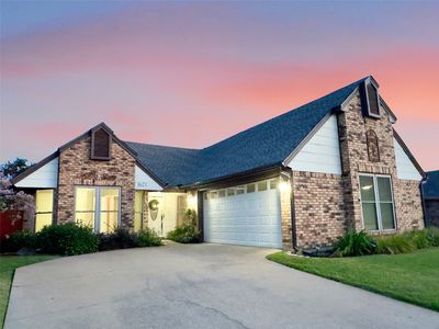 1621 Autumn Chase Sq, Bedford, TX, 76022