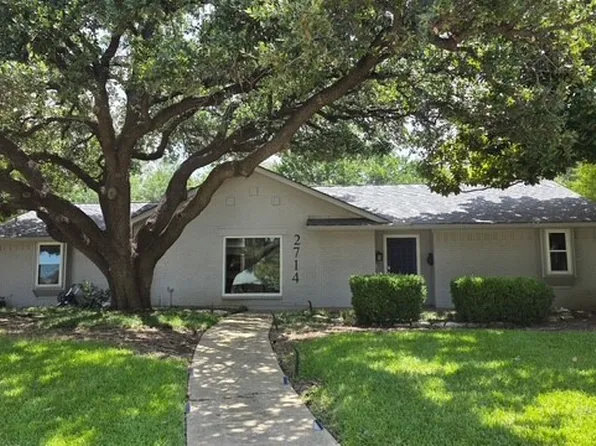 2714 Lakeview Ln, Carrollton, TX 75006