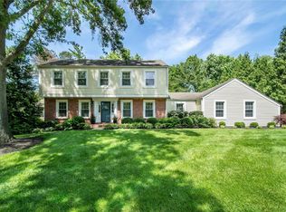 14611 Chermoore Dr, Chesterfield, MO 63017