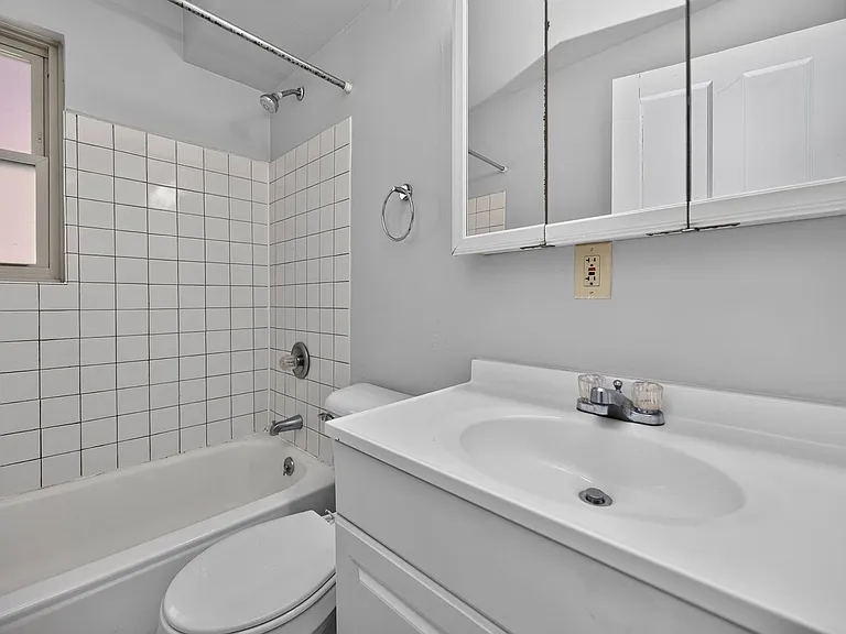 2361 Ravine St #5 — Photo 10