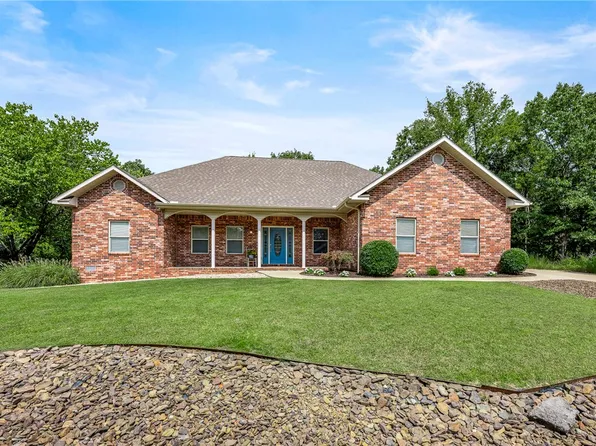 1 Brunswick Dr, Bella Vista, AR 72715