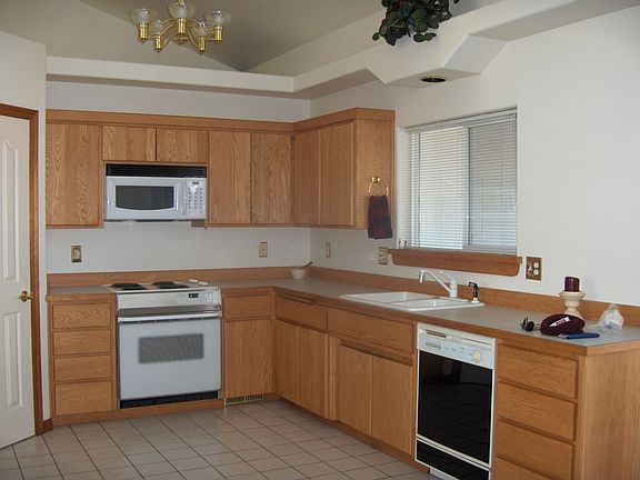 SOLID OAK CABINETRY