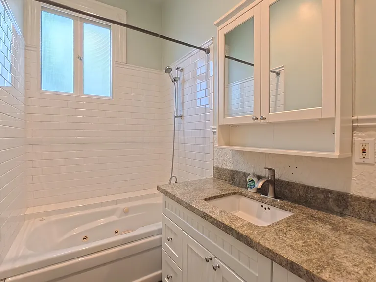1818 Webster St — Photo 16