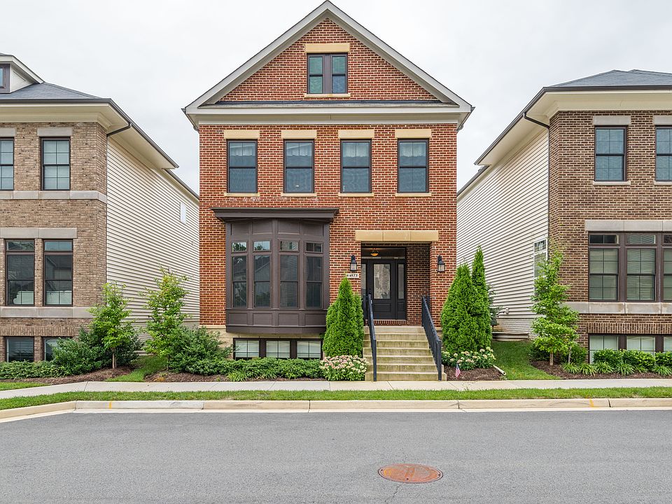 1st image of 44573 Yarmouth Dr