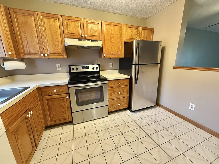 410 Emmett St #21 — Photo 4