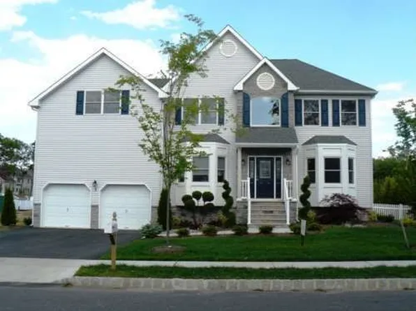 3 Meredith Way, Hazlet, NJ 07730