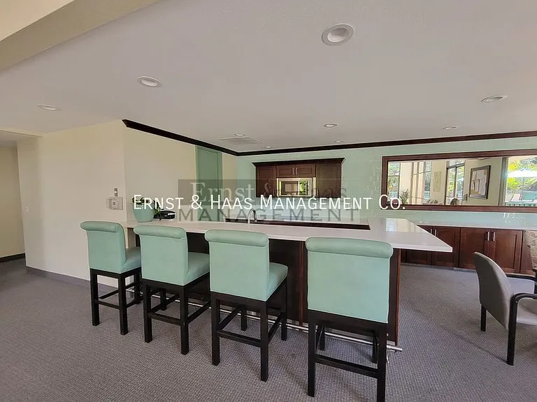 576 N Bellflower Blvd #237 — Photo 9