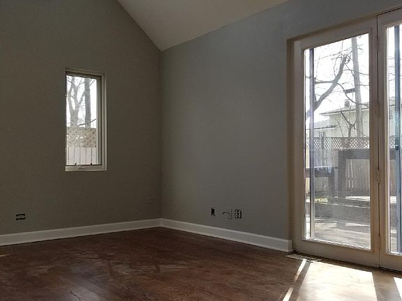 4th image of 8440 1/2 S 83rd Ct