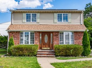 23 Jackson Pl, Moonachie, NJ 07074