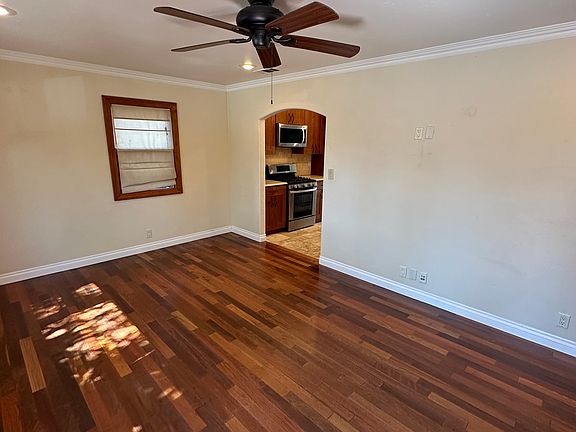 2nd image of 54 Broad St