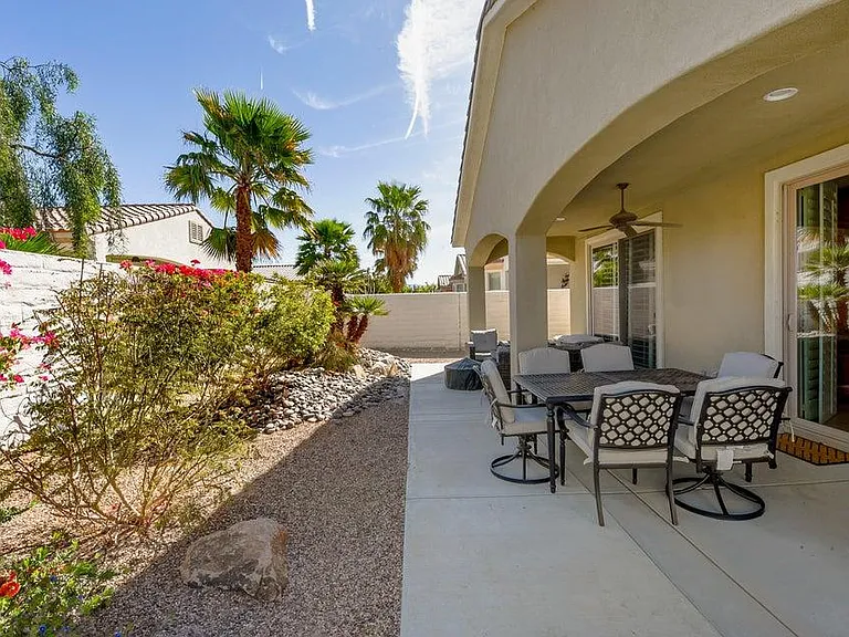 80528 Avenida Camarillo — Photo 19