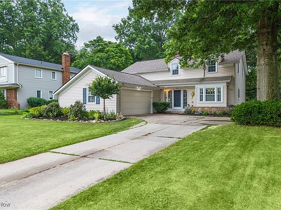 2nd image of 2000 Berkeley Dr