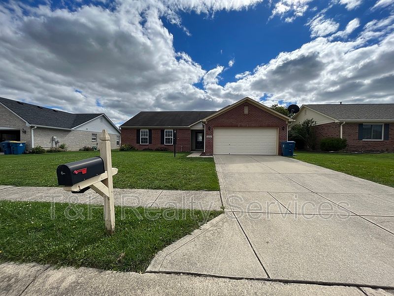 1st image of 9655 Piper Lake Dr