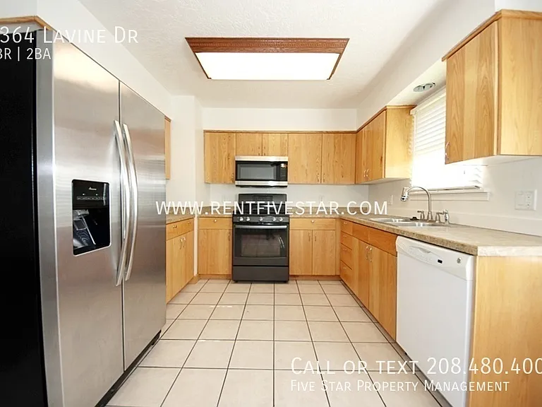 1364 Lavine Dr — Photo 5